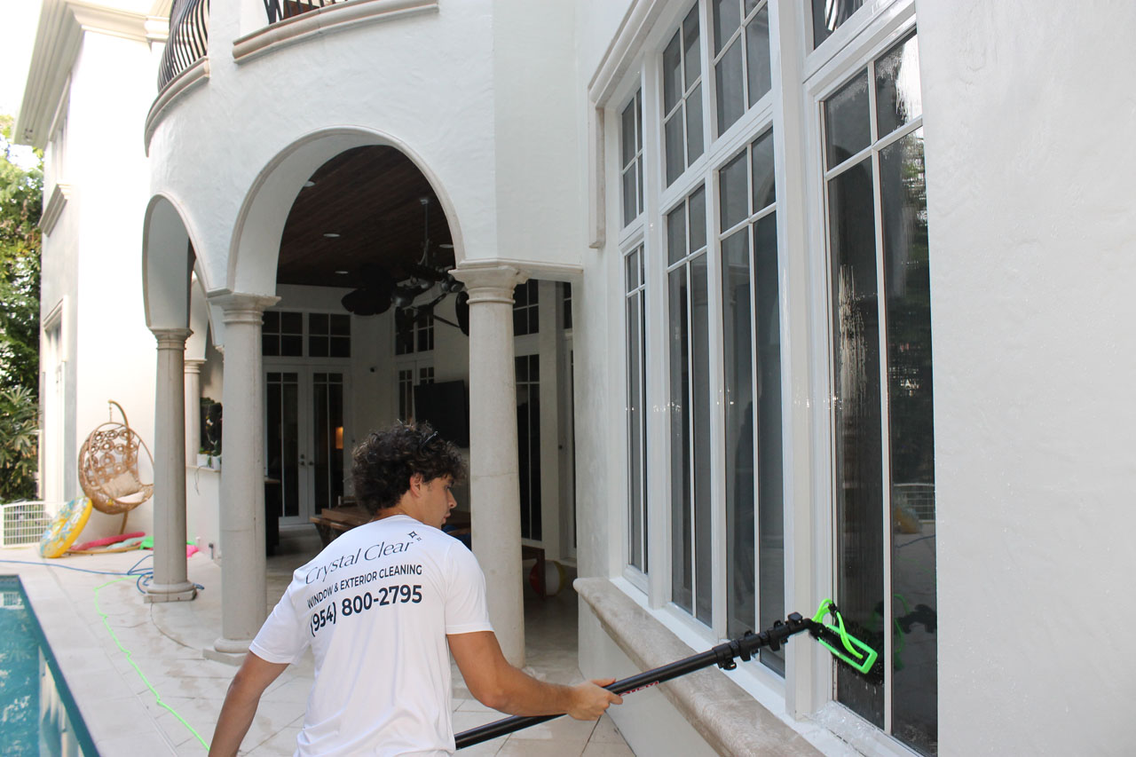 crystal-clear-employee-window-cleaning-boca-raton-fl-3