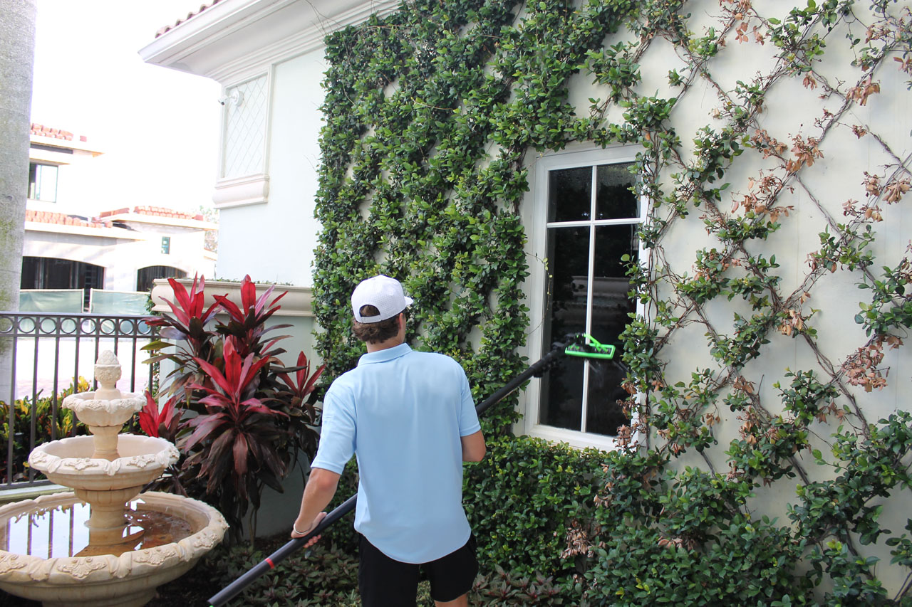 crystal-clear-employee-window-cleaning-boca-raton-fl-8